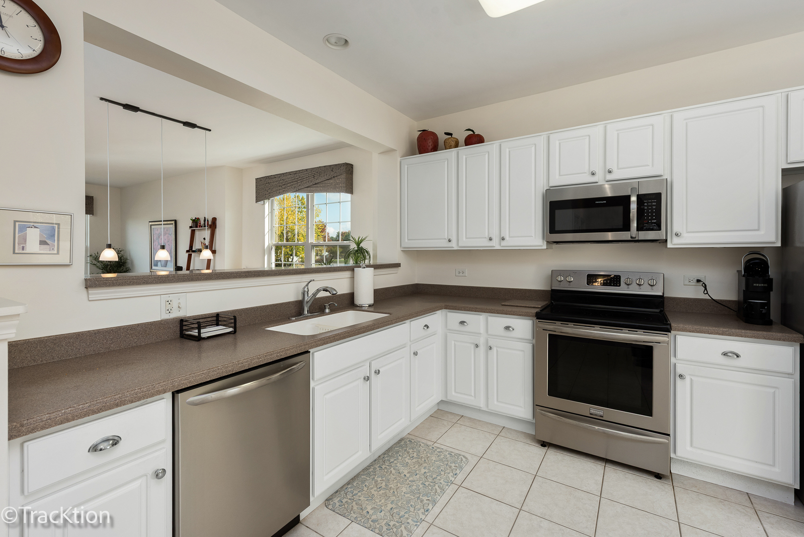 545 Woodhill Drive