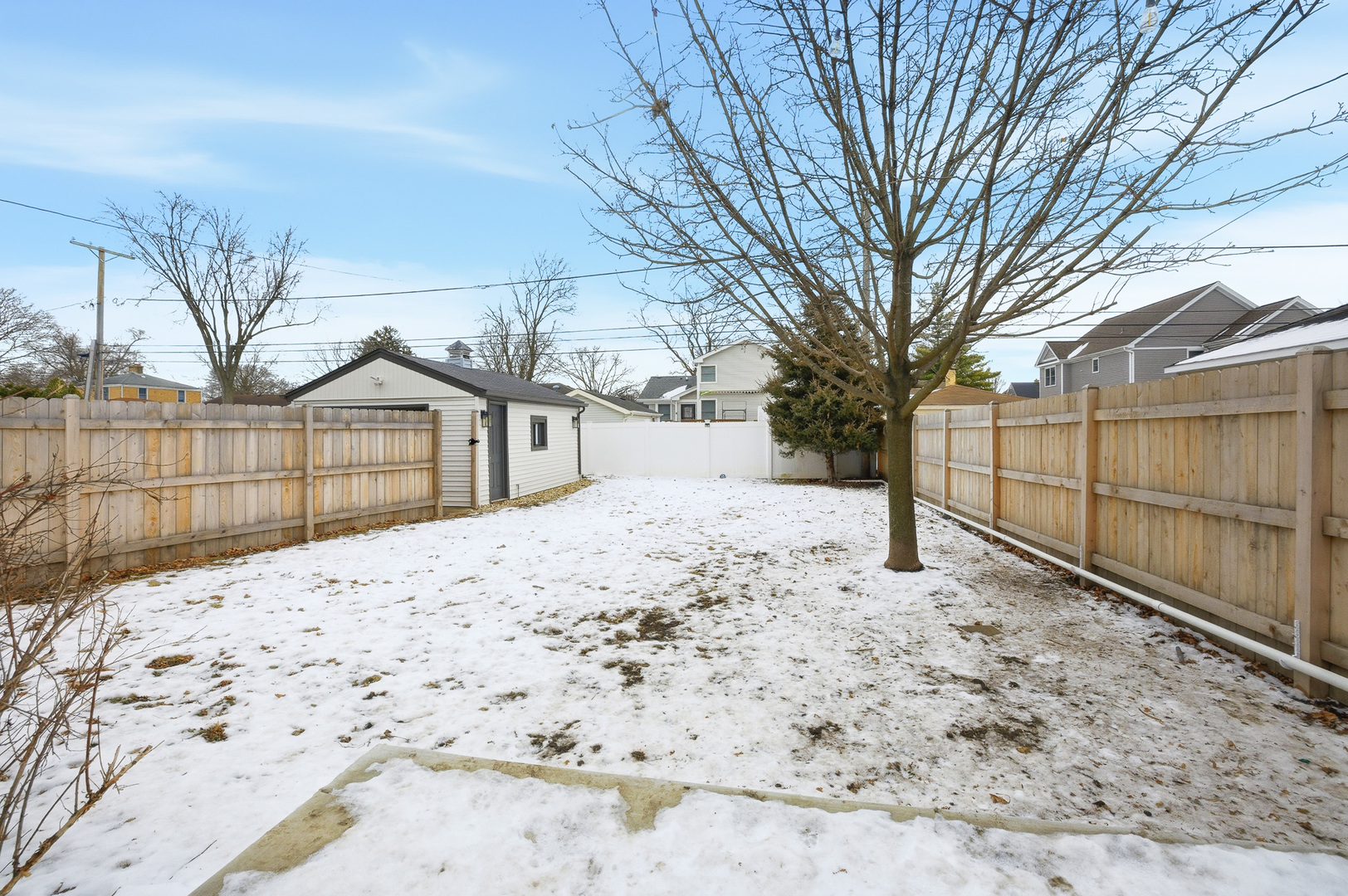 745 S Hillside Avenue
