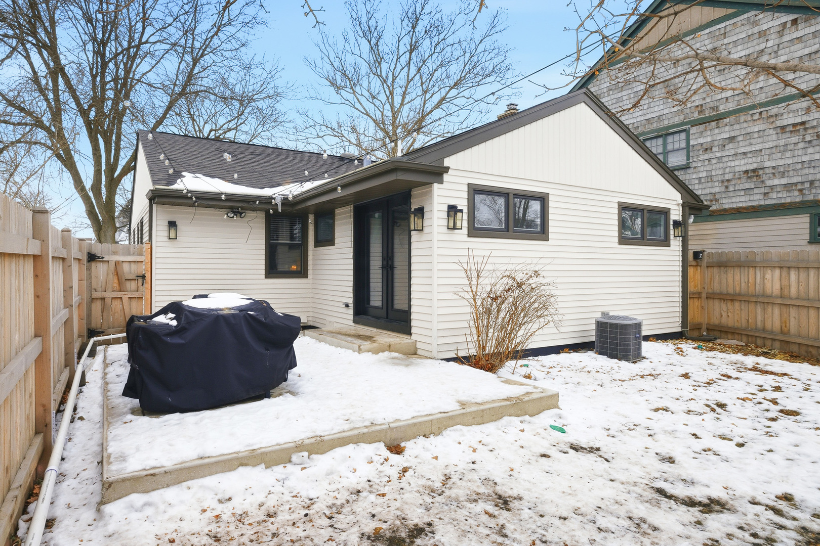 745 S Hillside Avenue