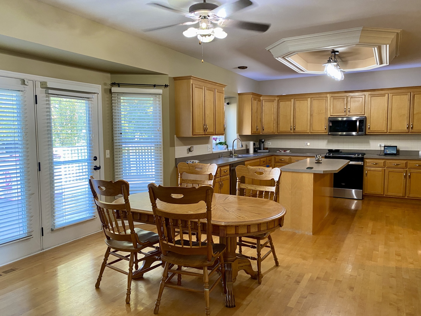 2412 Avalon Court