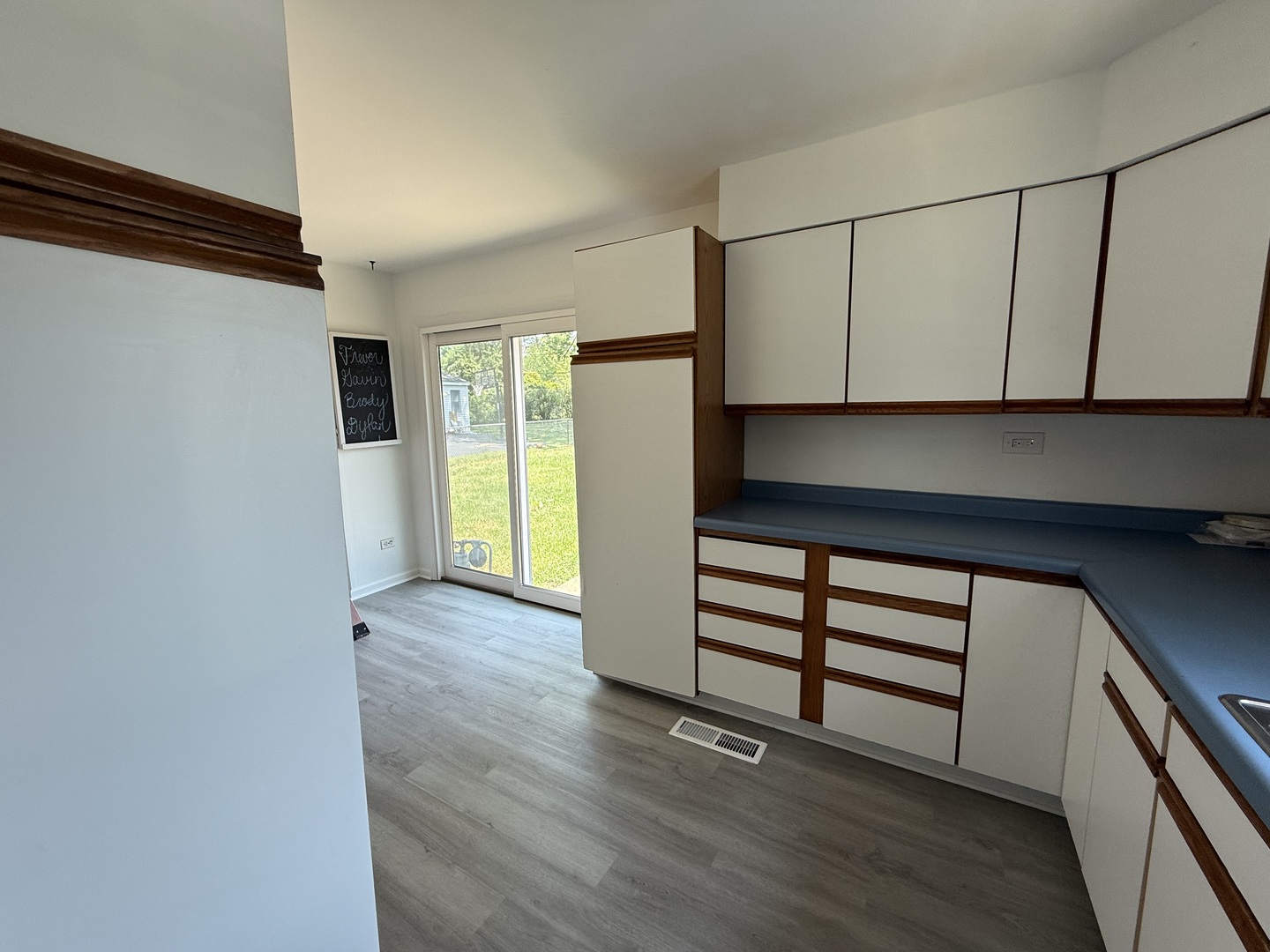 29 N ROSLYN Road