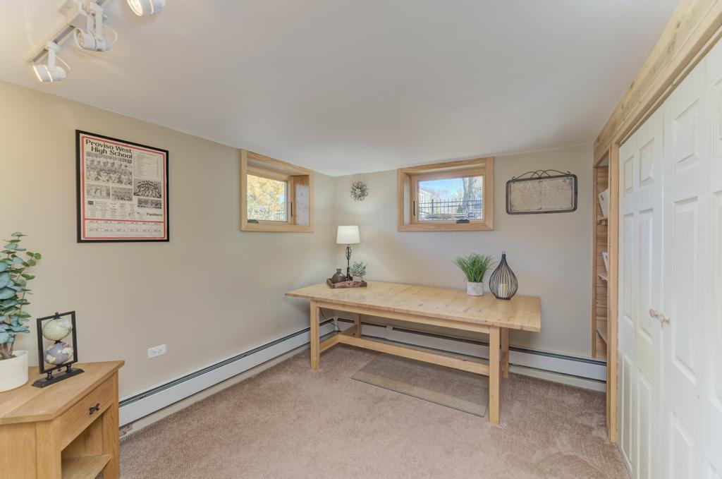 322 E Elm Street