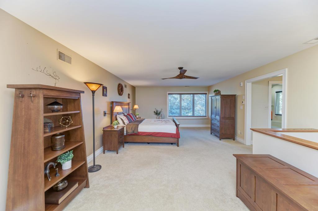 322 E Elm Street
