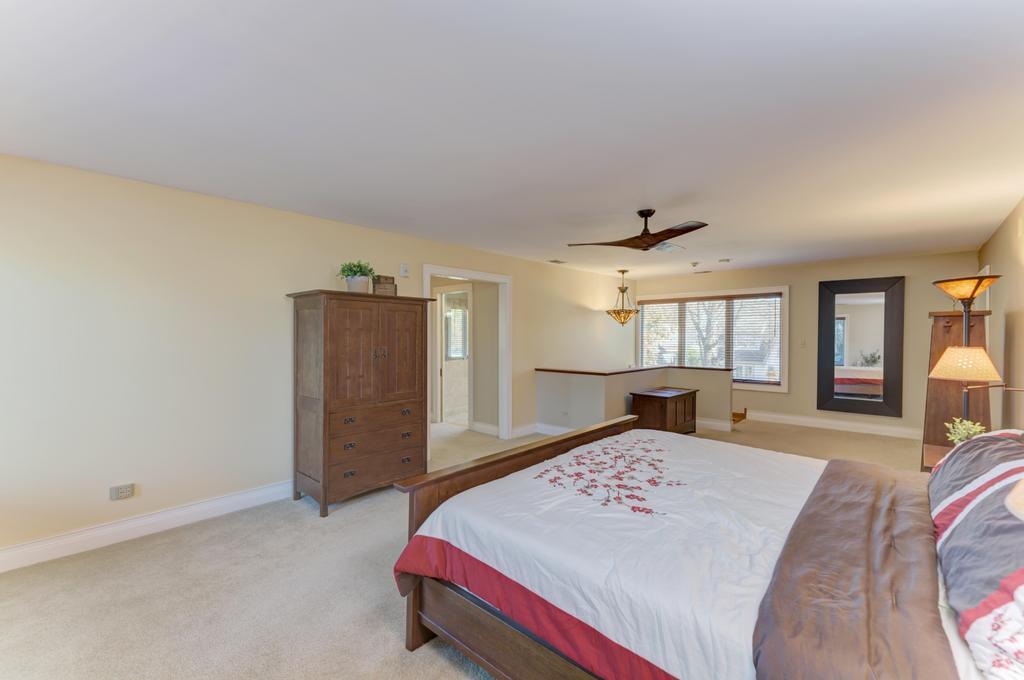 322 E Elm Street