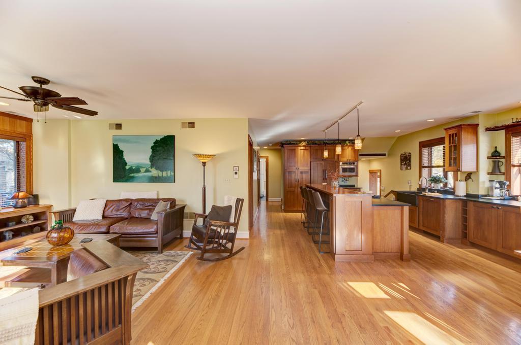 322 E Elm Street