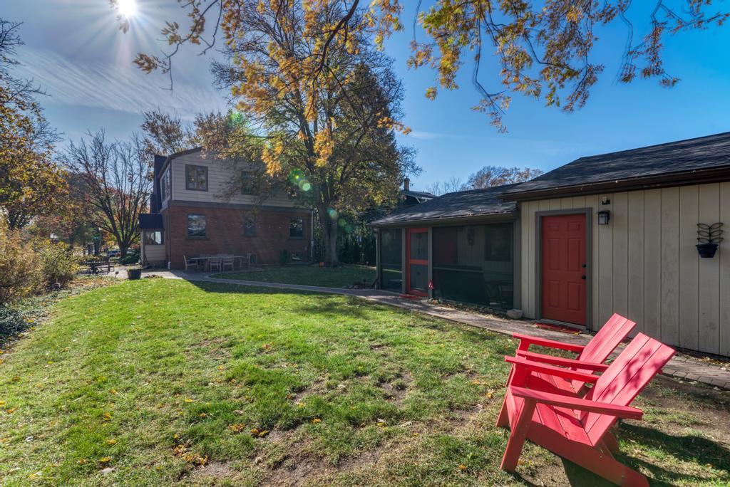 322 E Elm Street