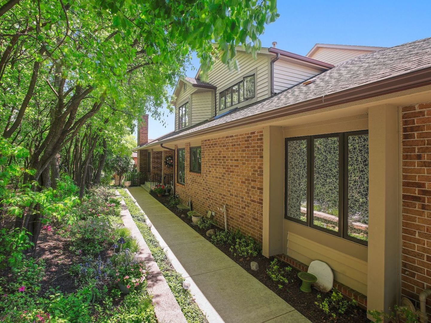 1148 Mistwood Lane