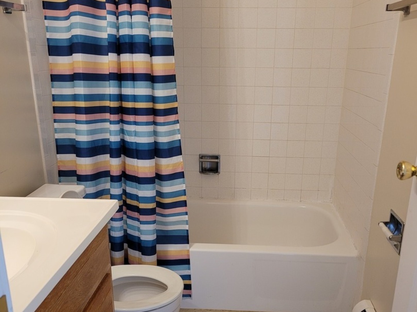 277 Shorewood Drive Unit: 2A