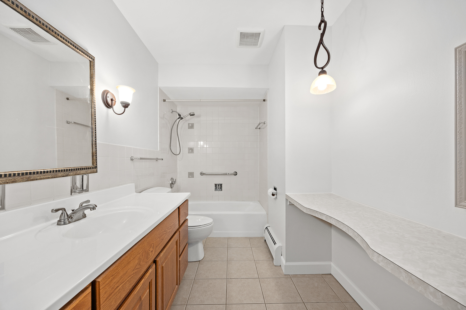 3915 Saratoga Avenue Unit: H214