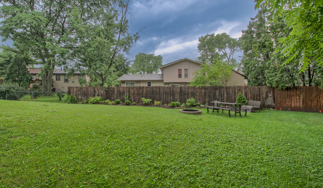 220 Falcon Ridge Way