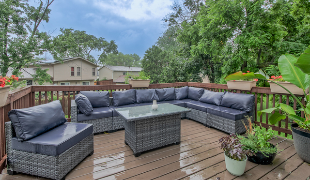220 Falcon Ridge Way