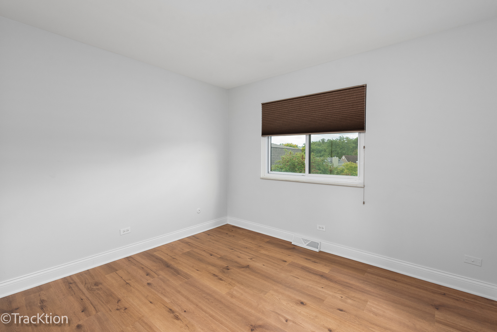 29W425 THORNWOOD Lane