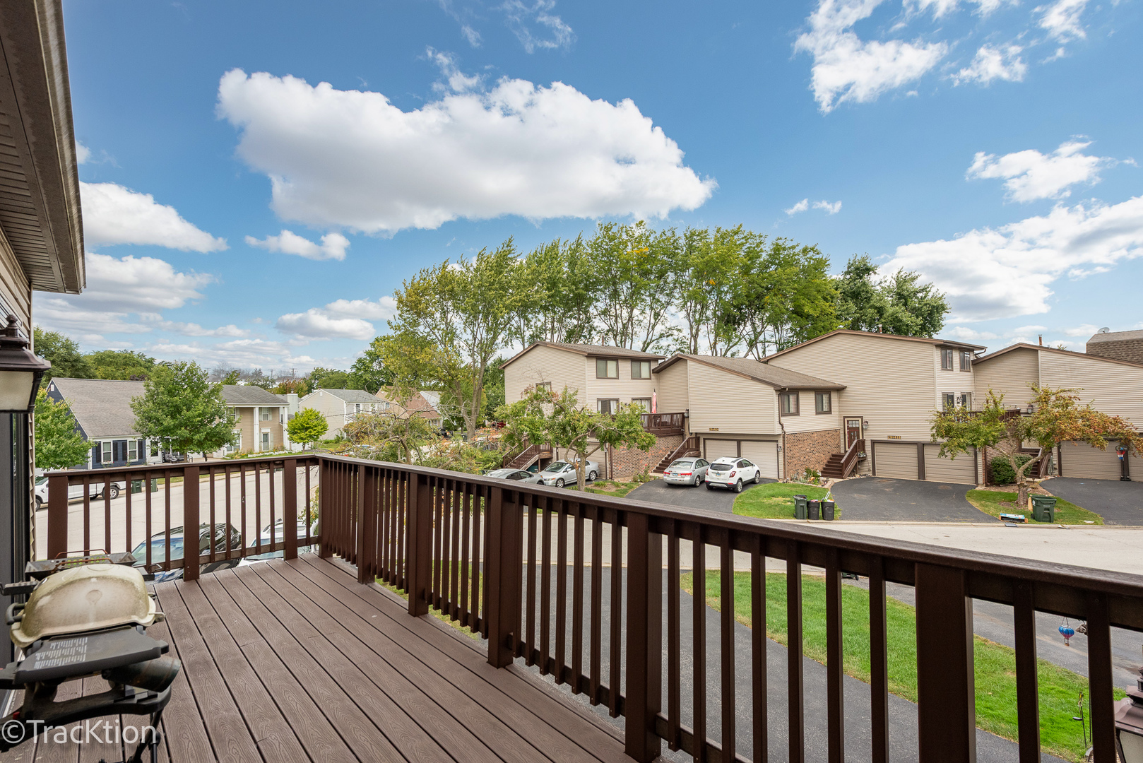 29W425 THORNWOOD Lane