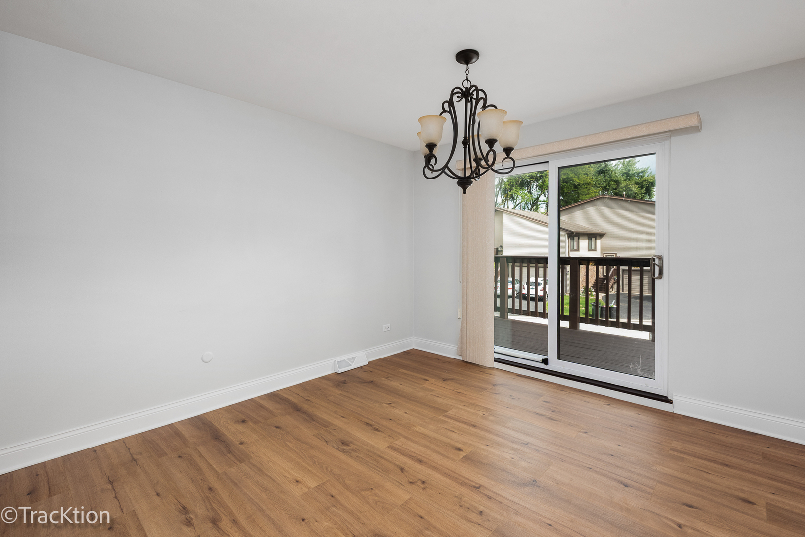 29W425 THORNWOOD Lane