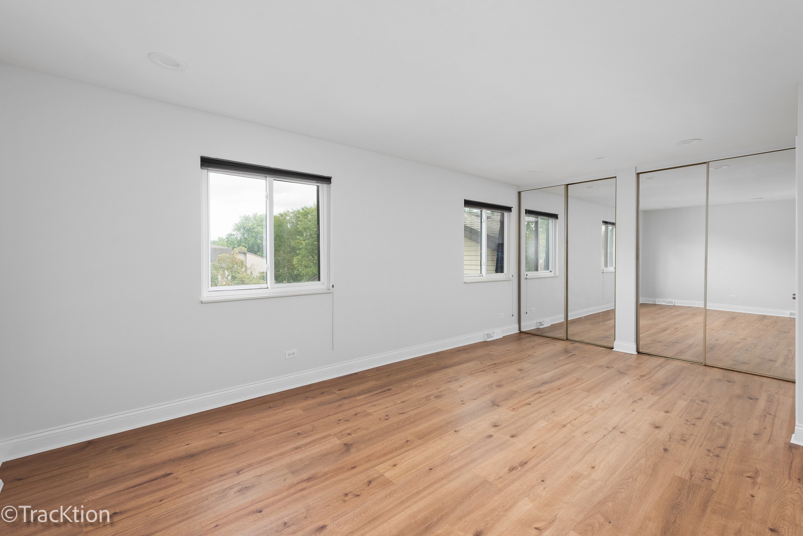 29W425 THORNWOOD Lane