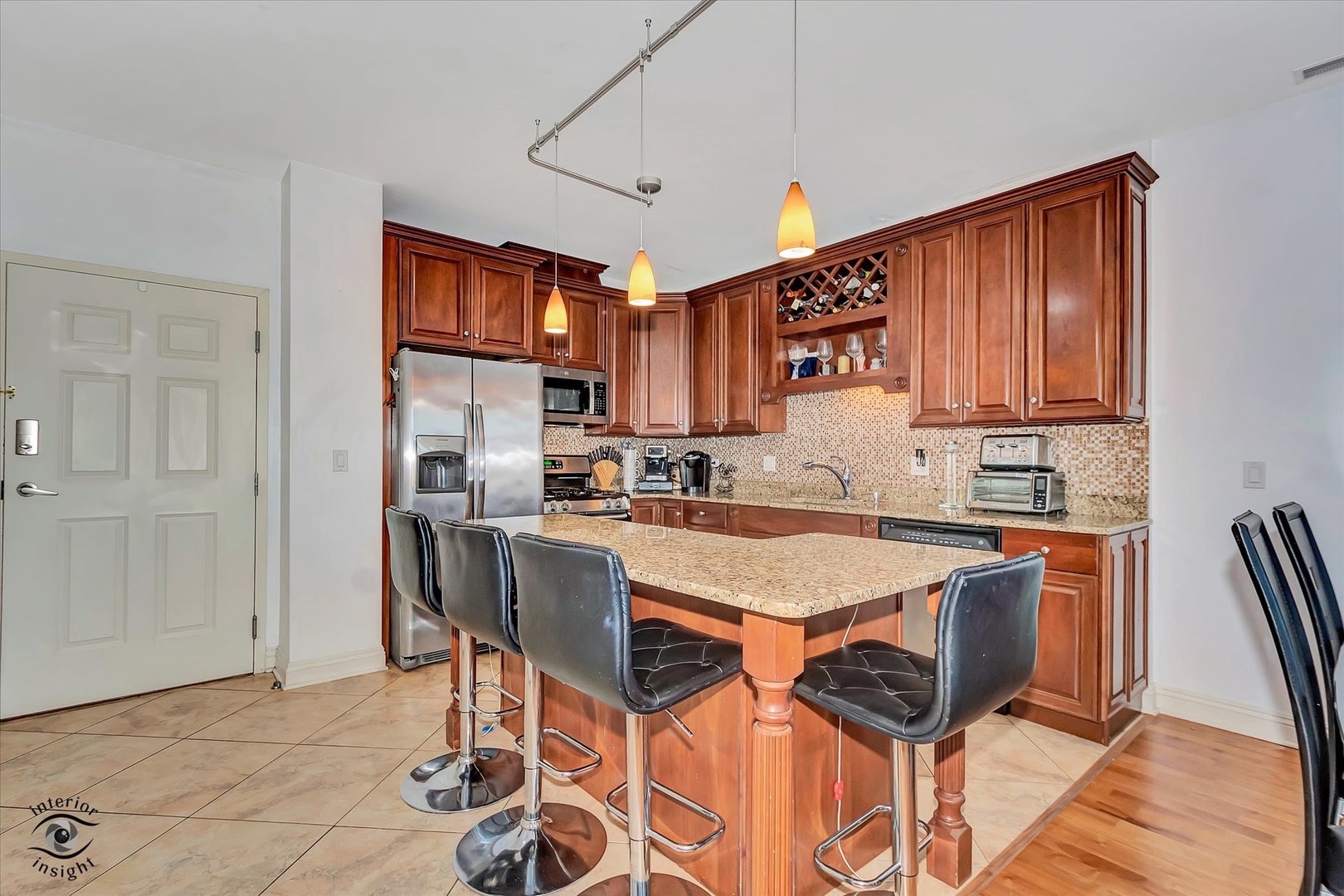 4330 N Neva Avenue Unit: 202