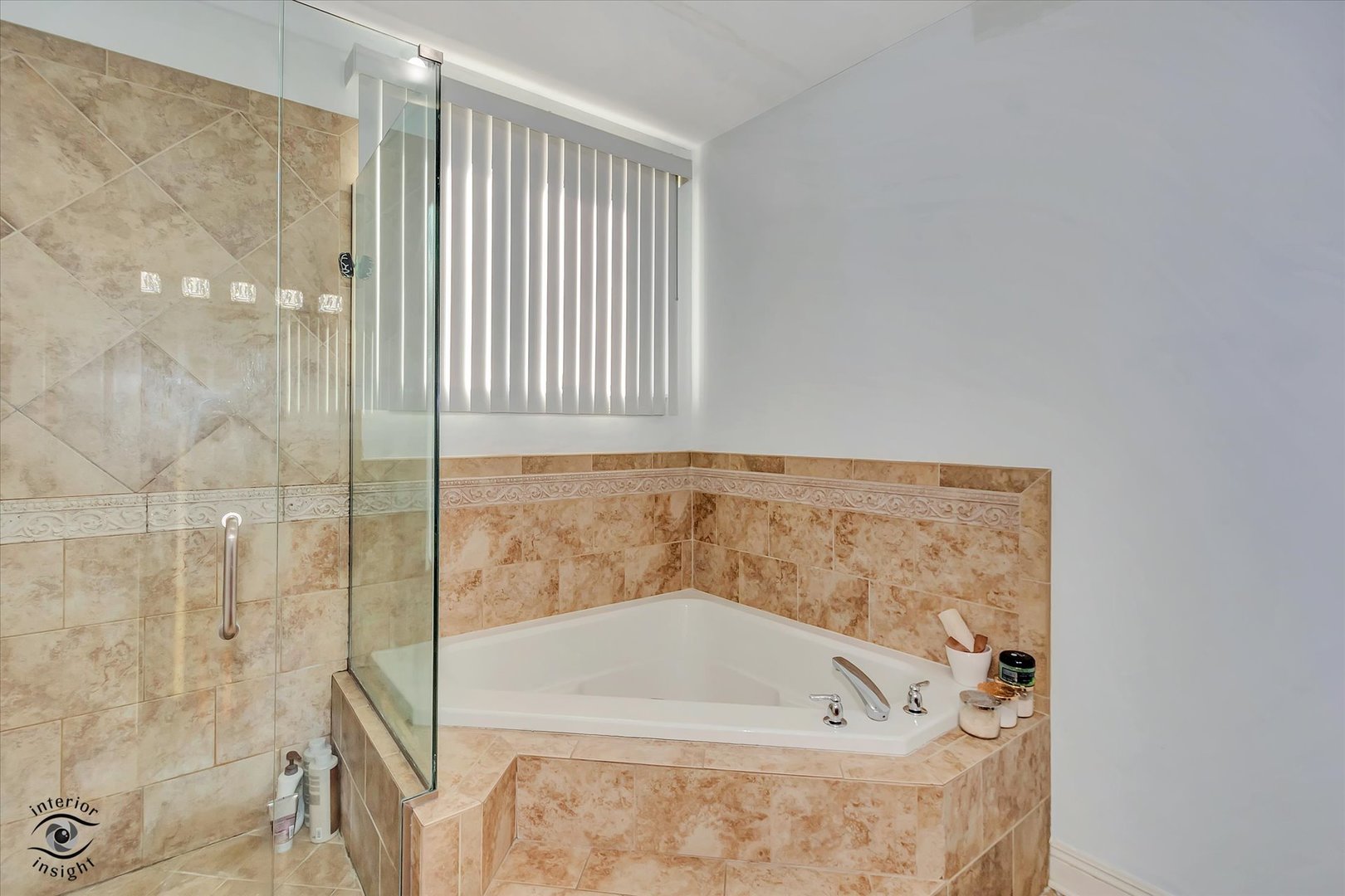 4330 N Neva Avenue Unit: 202