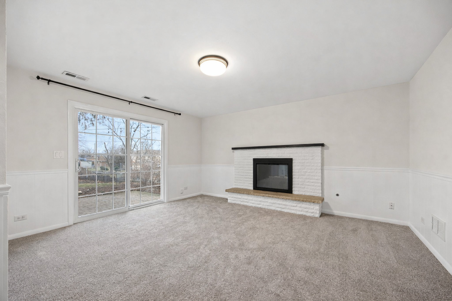 4817 Stonewall Avenue