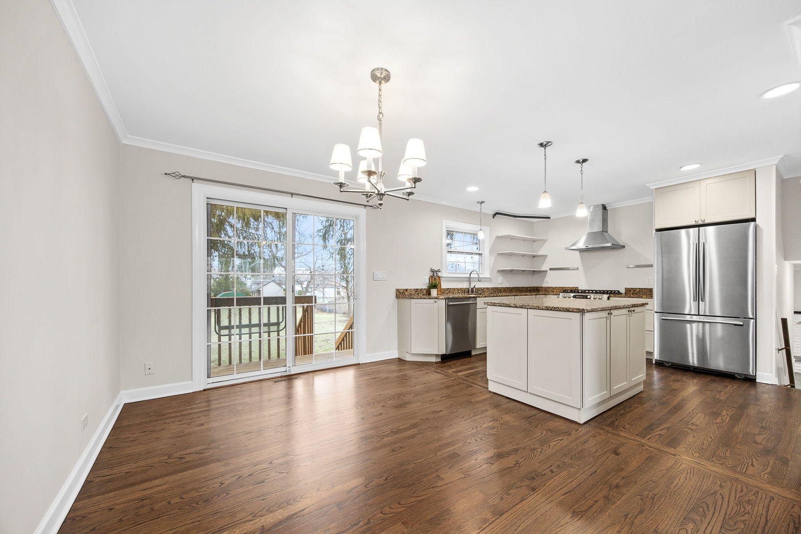 4817 Stonewall Avenue