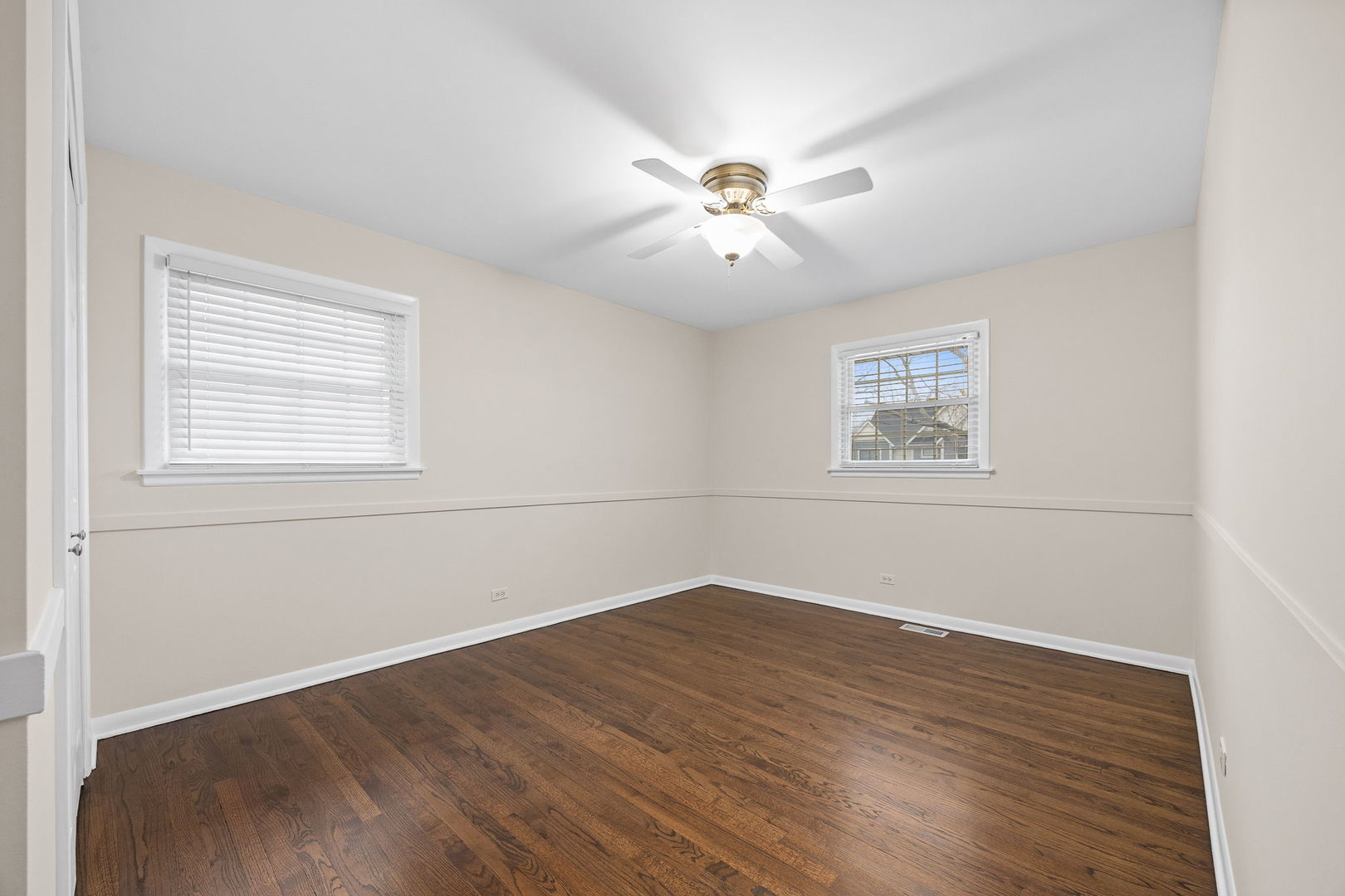 4817 Stonewall Avenue