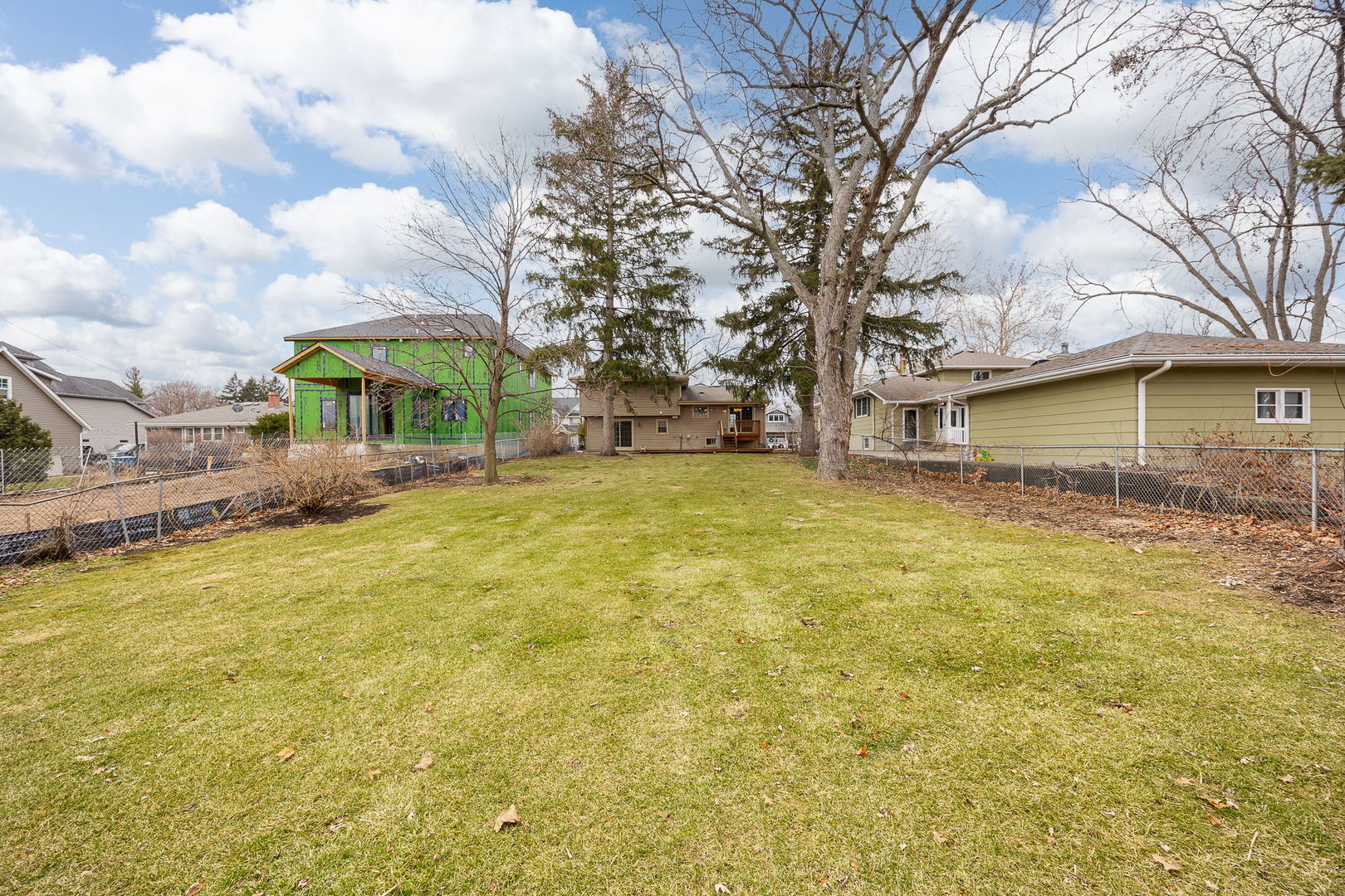 4817 Stonewall Avenue