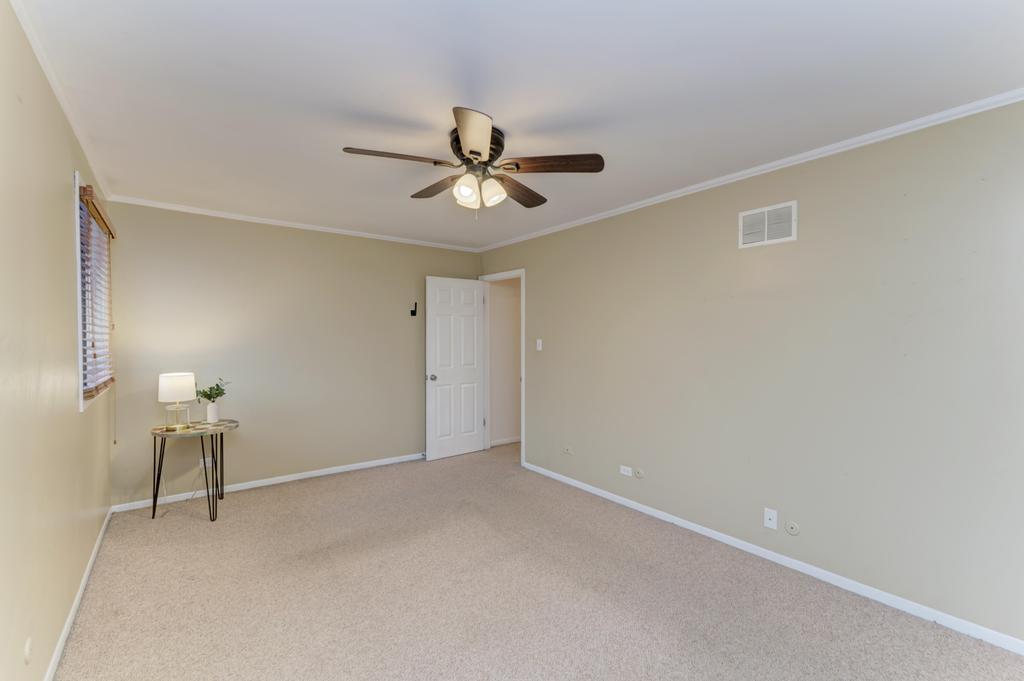 1631 Southampton Court