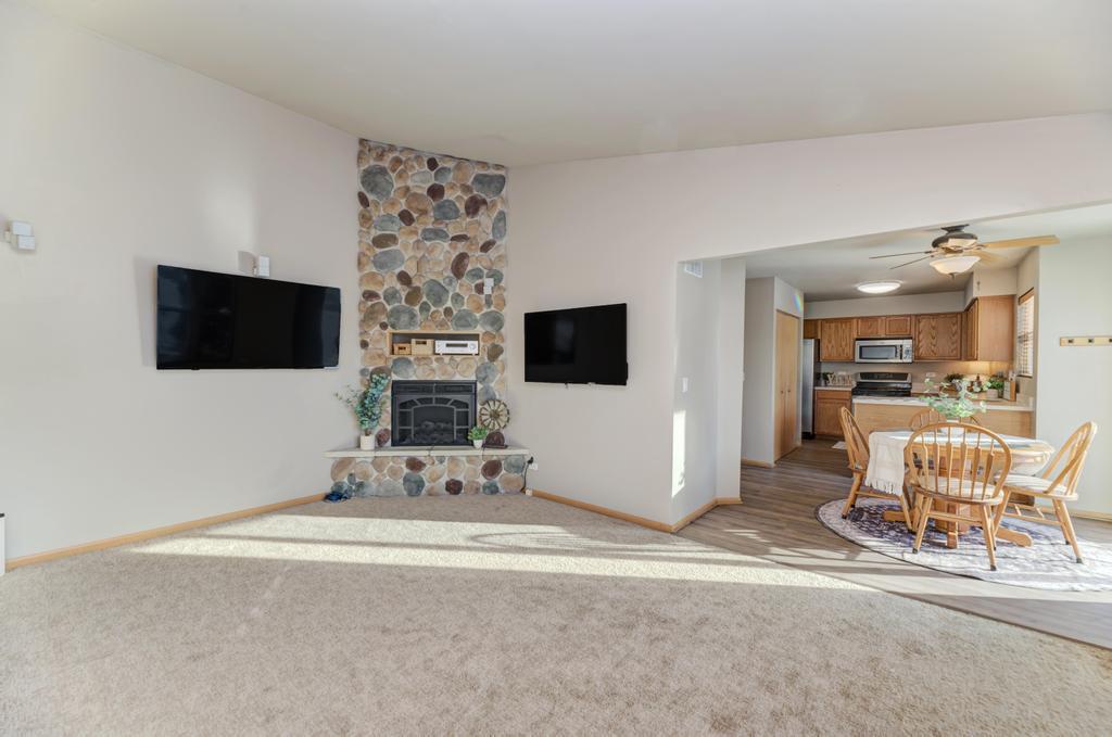 703 Hillcrest Drive