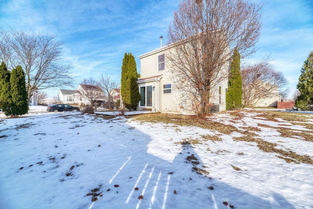 703 Hillcrest Drive