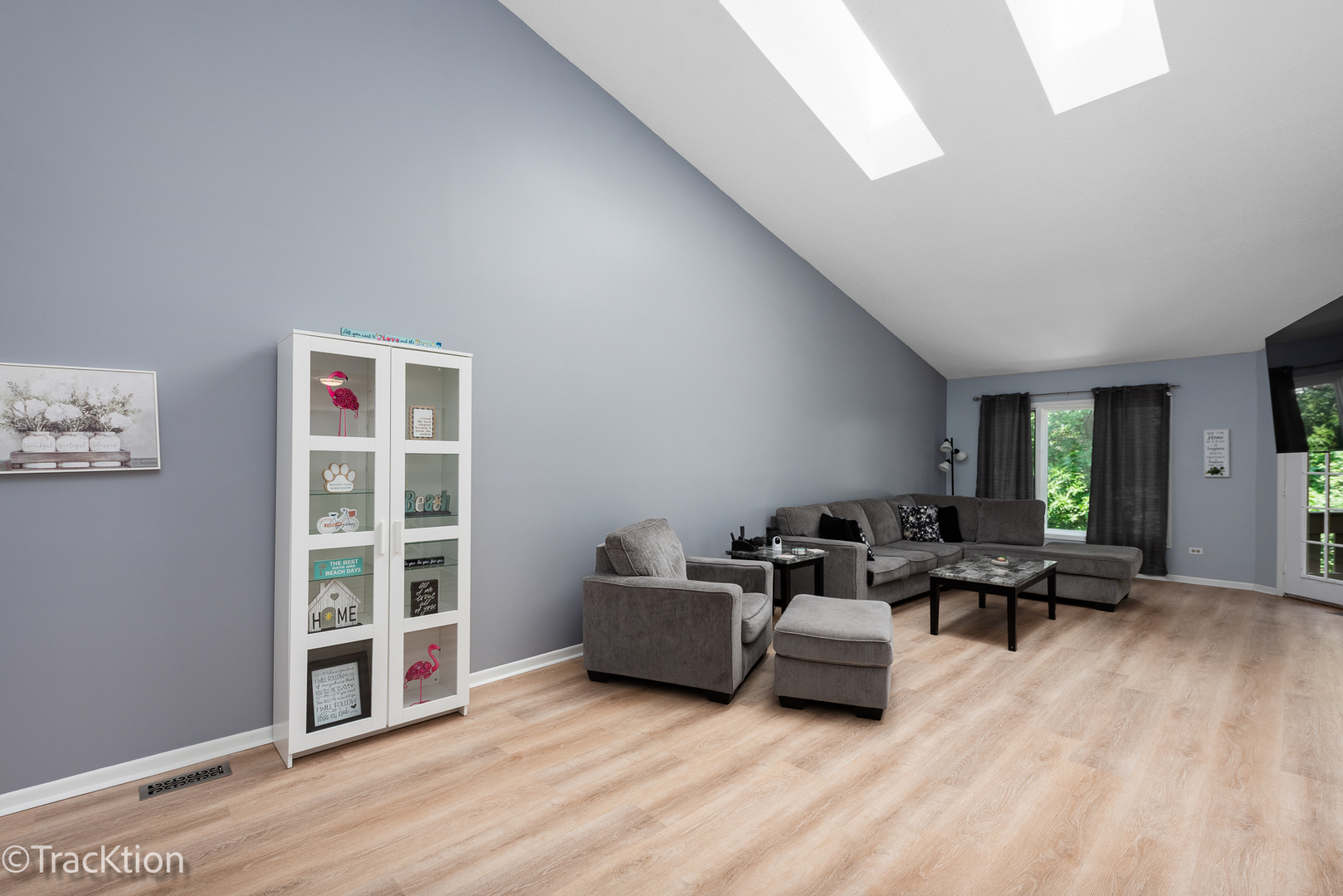 1014 Braemoor Drive Unit: B
