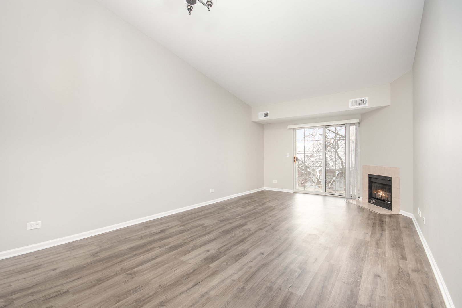 734 N Gary Avenue Unit: 210
