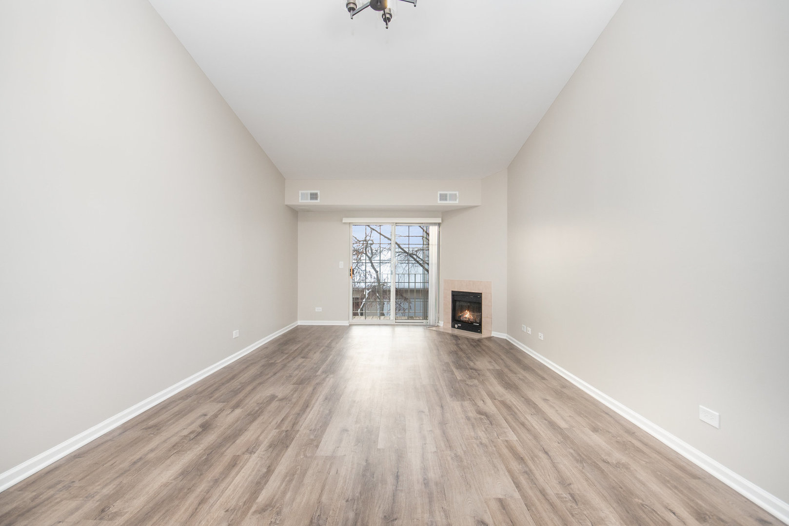 734 N Gary Avenue Unit: 210