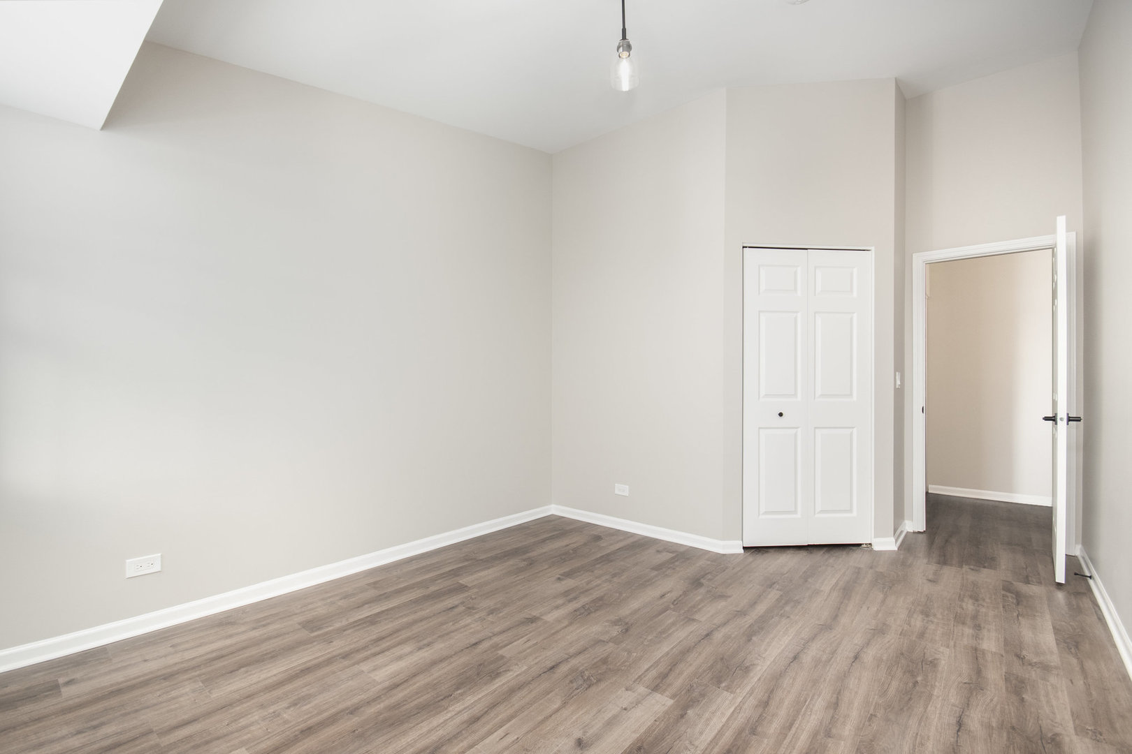 734 N Gary Avenue Unit: 210