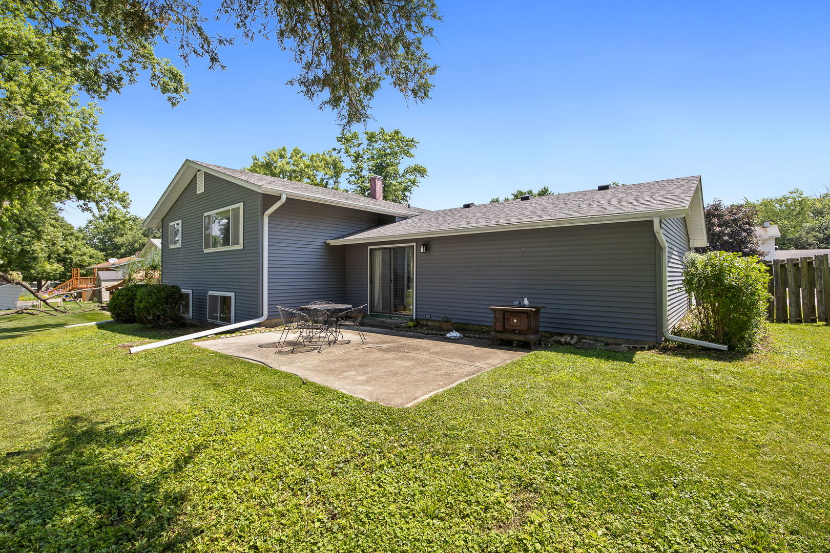6308 Macarthur Drive