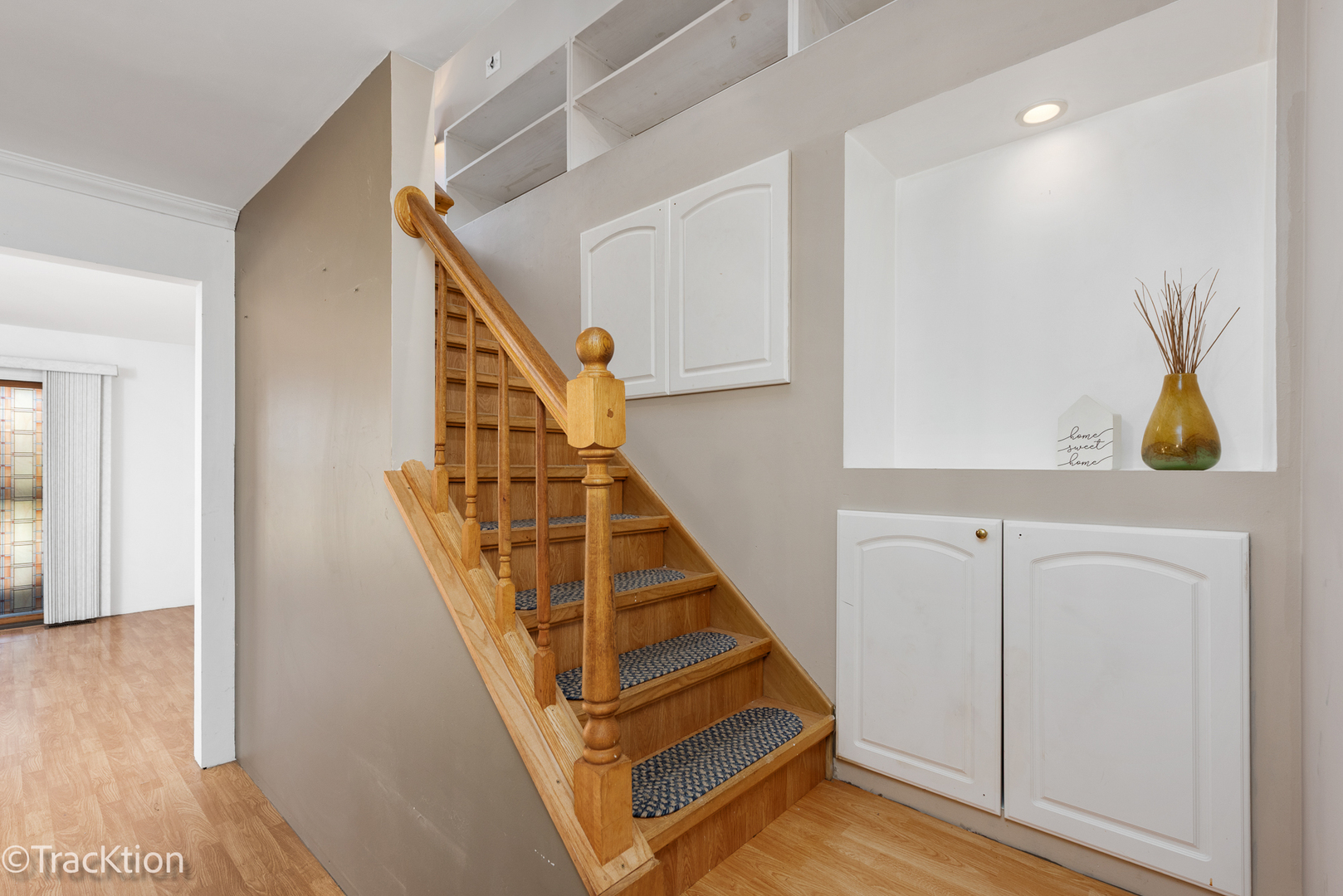 8829 Skyline Drive