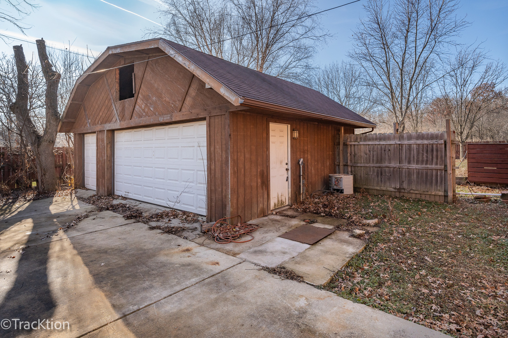 17w463 Red Oak Avenue