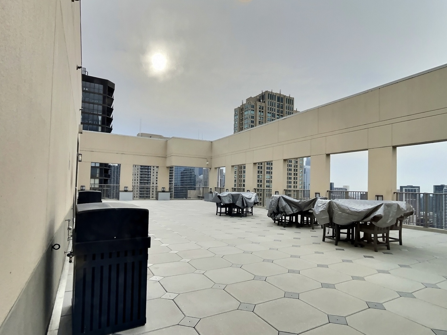 2 E Erie Street Unit: 1614