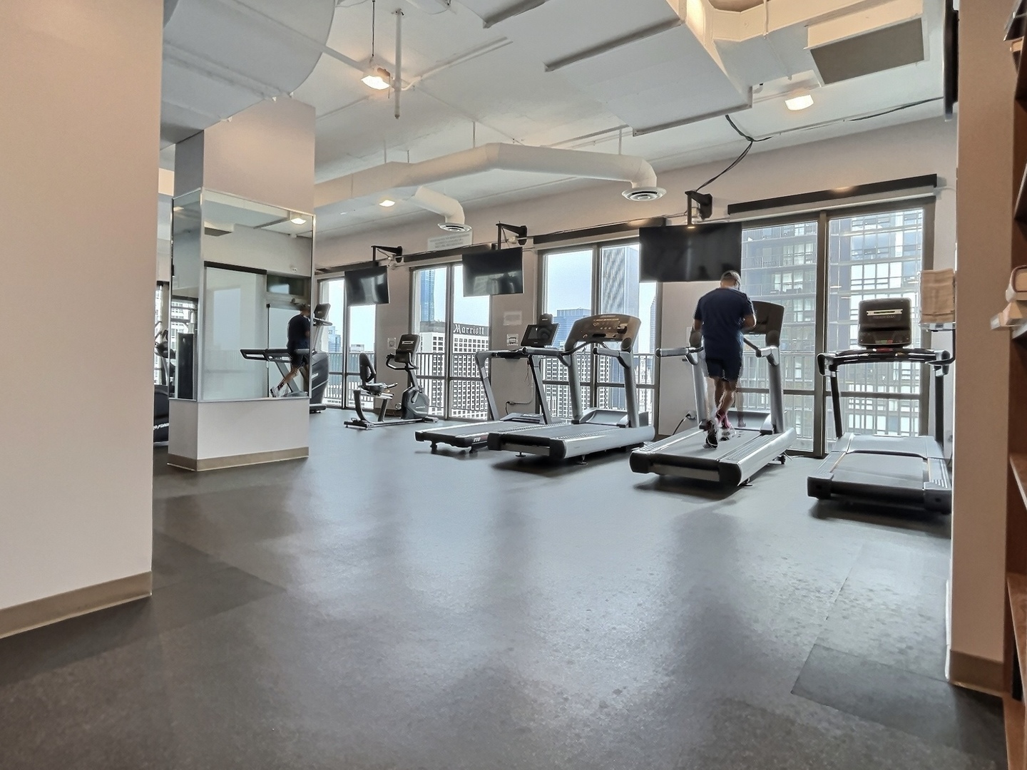 2 E Erie Street Unit: 1614