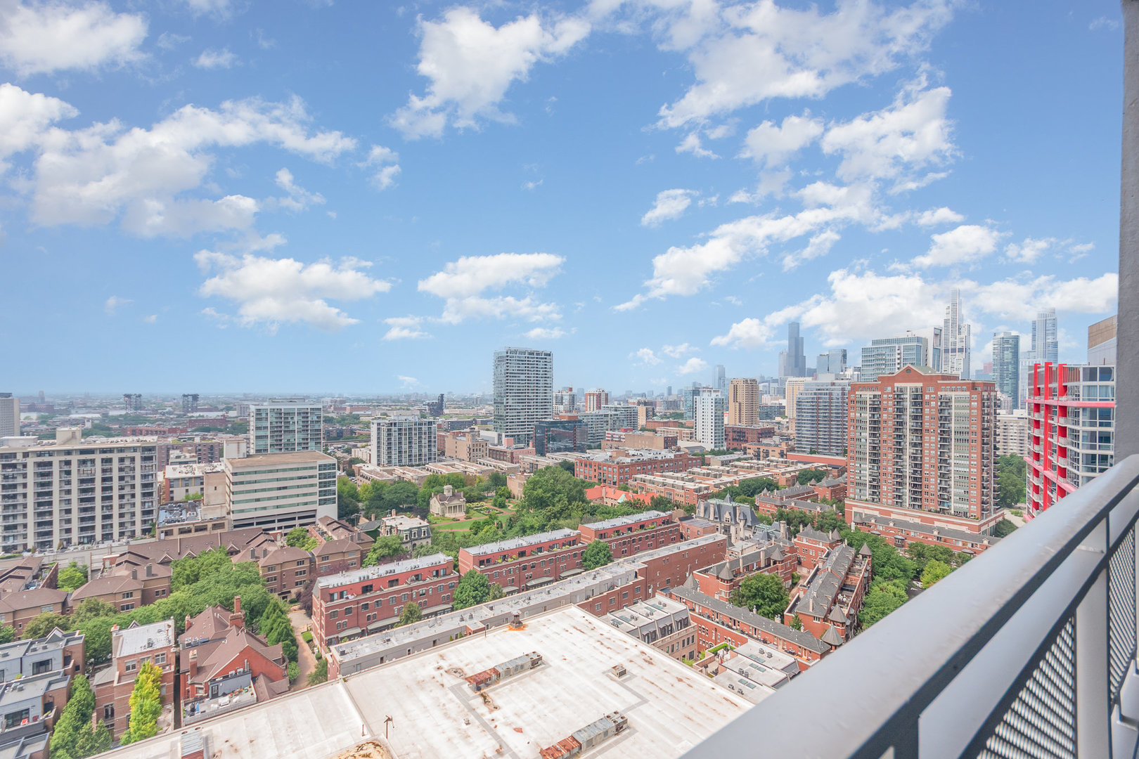 1901 S Calumet Avenue Unit: 2212