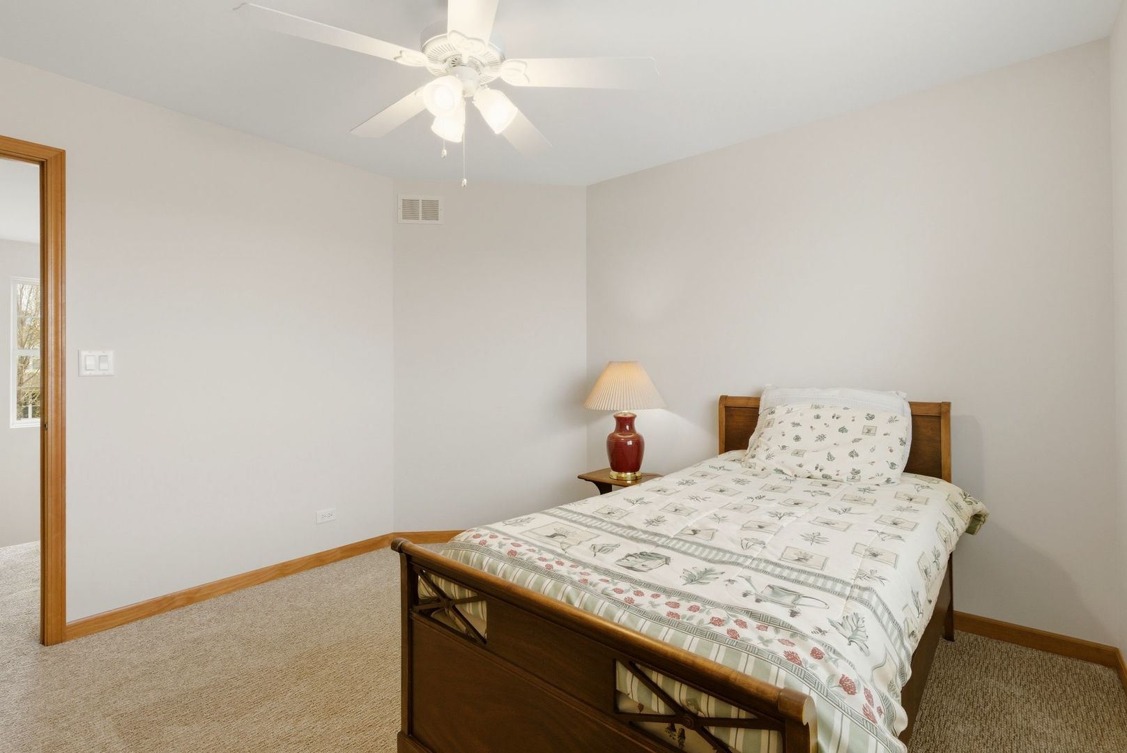 2932 Shetland Lane