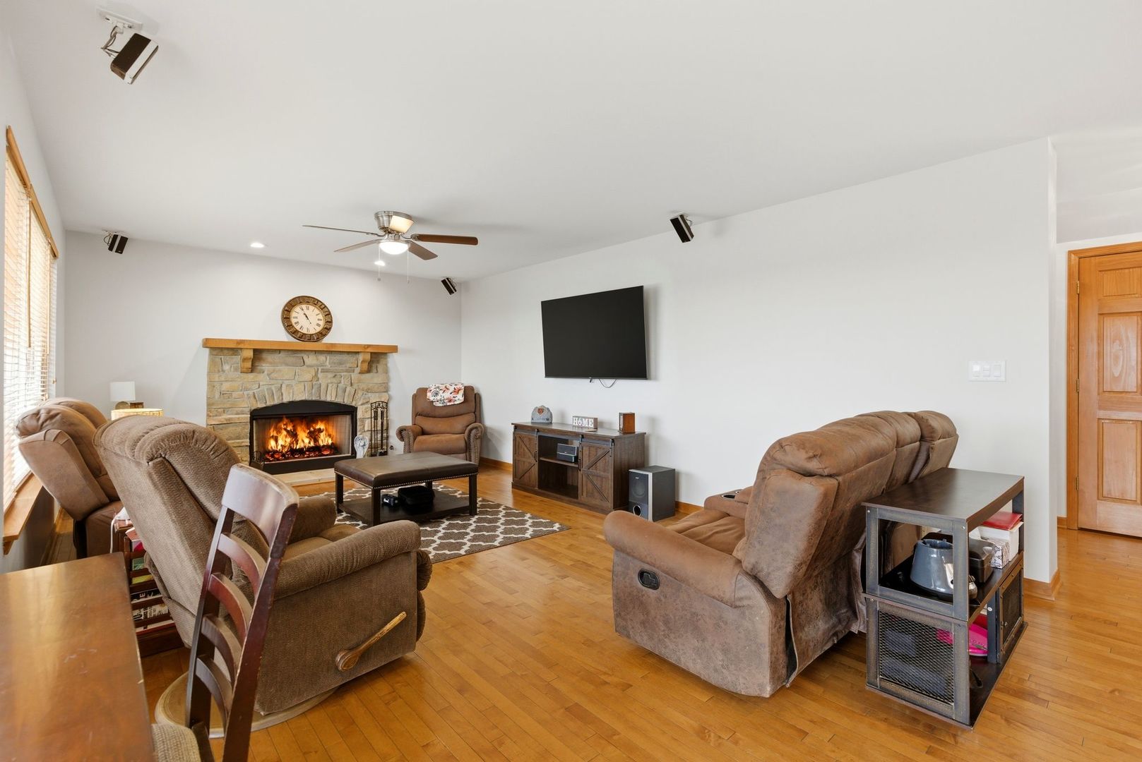 2932 Shetland Lane