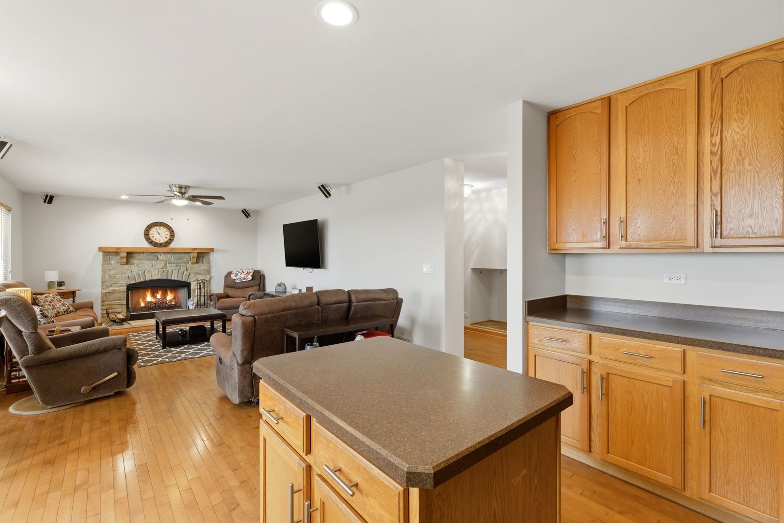 2932 Shetland Lane