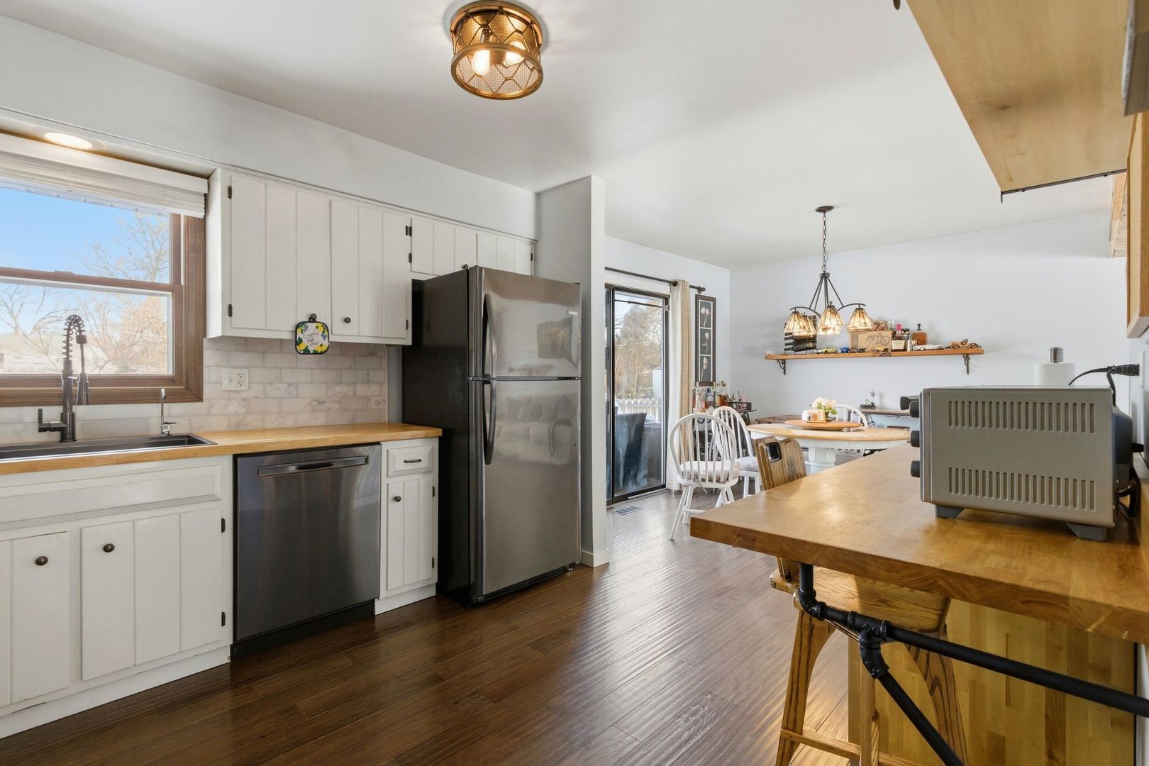 29W200 Forest Avenue