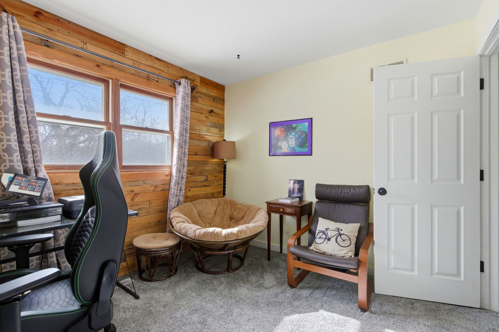 29W200 Forest Avenue