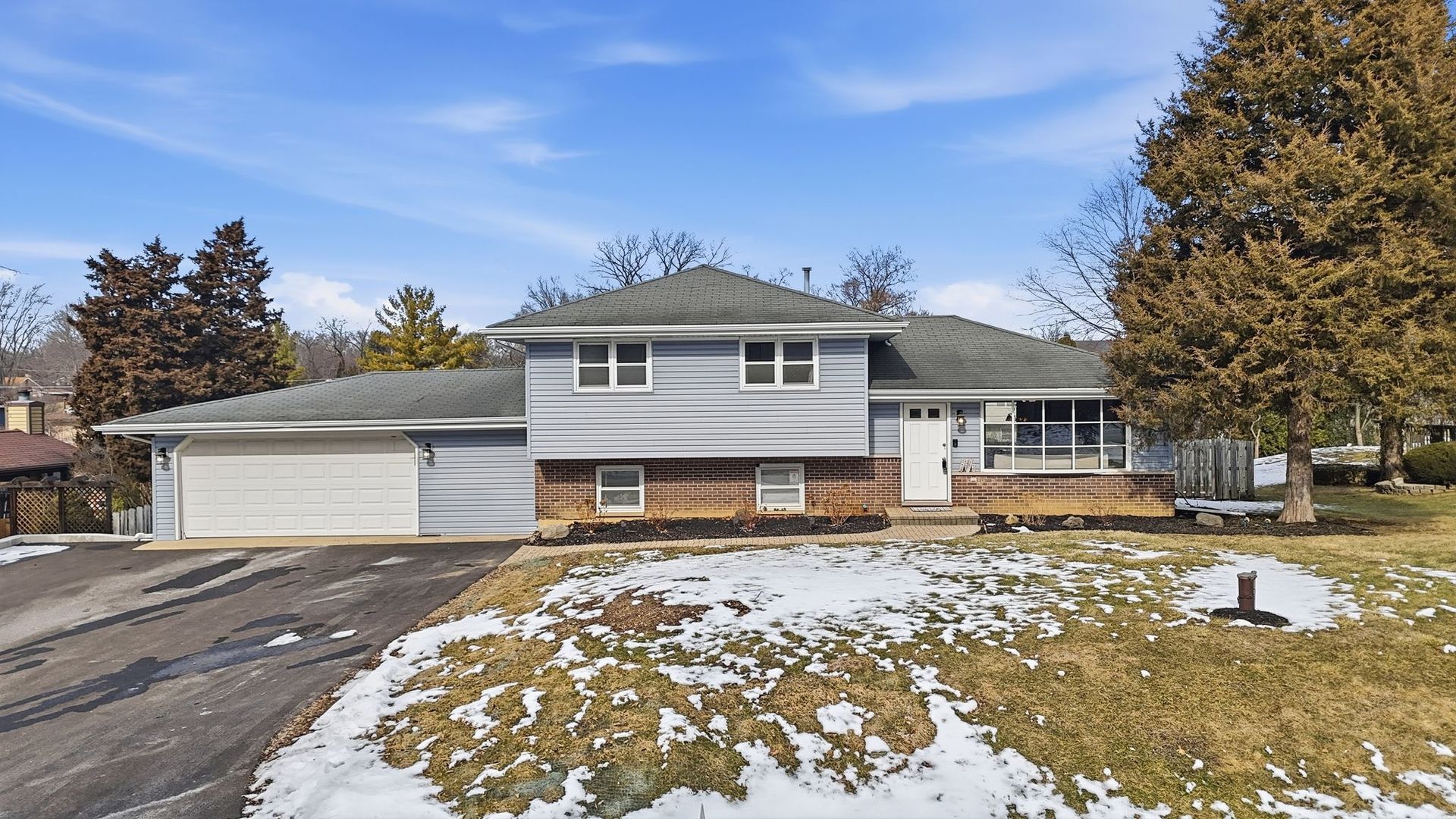 29W200 Forest Avenue