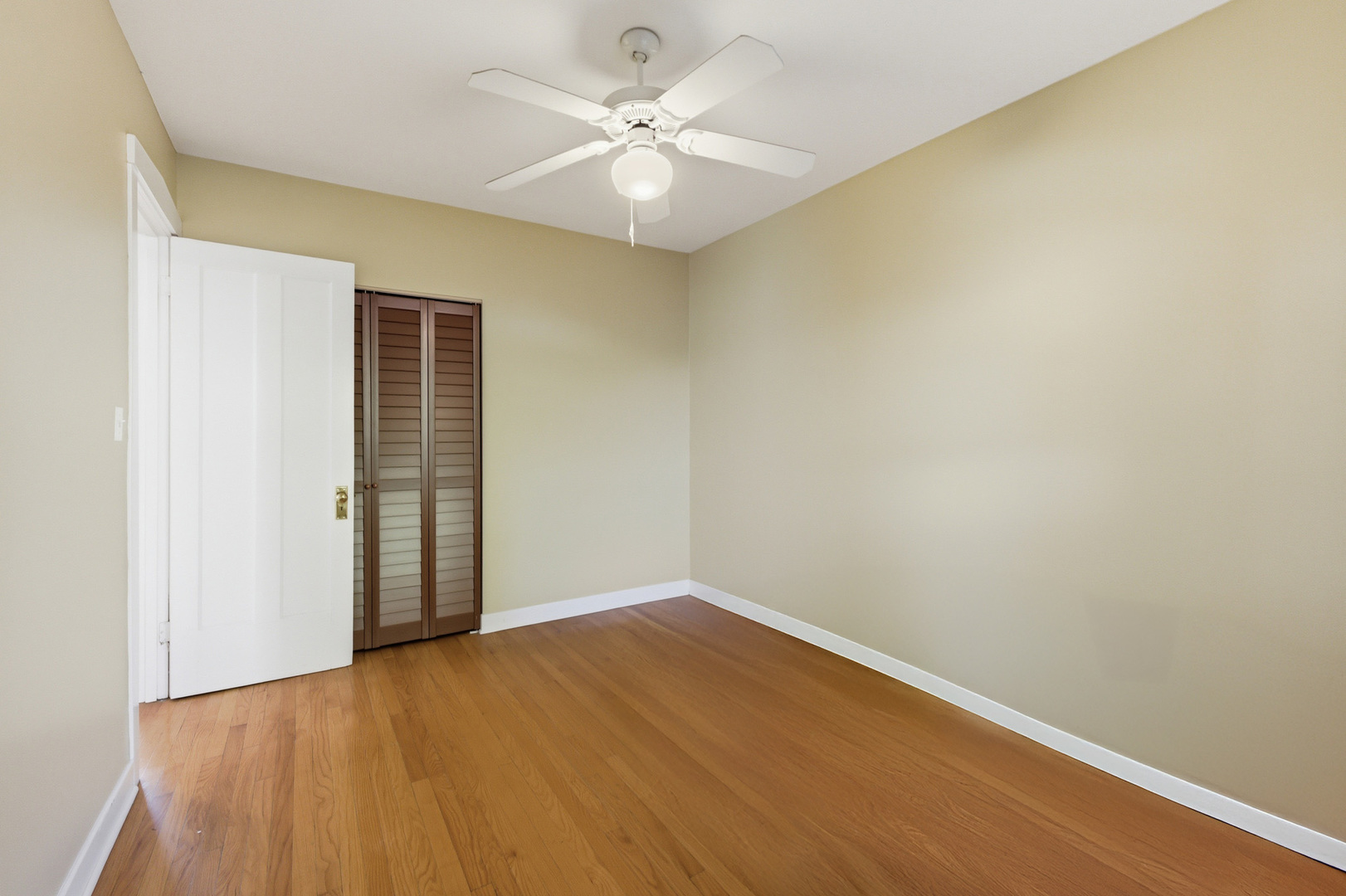 1014 W Barry Avenue Unit: 1