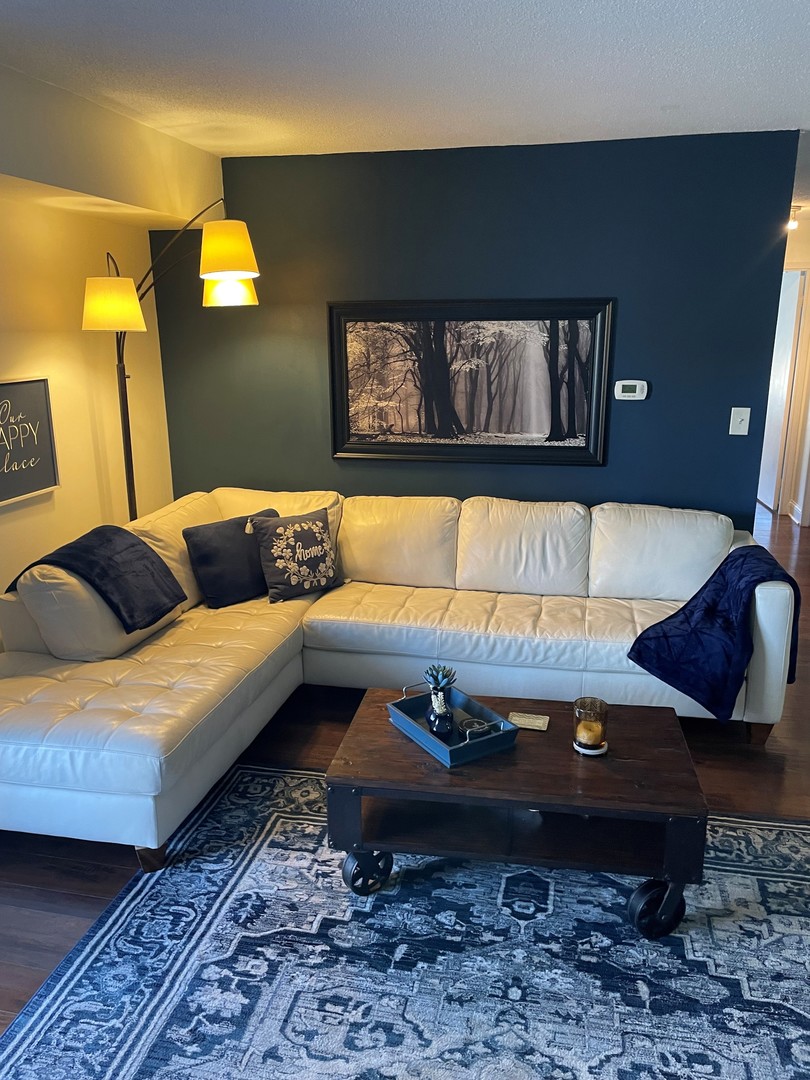 907 S WILLIAMS Street Unit: 107