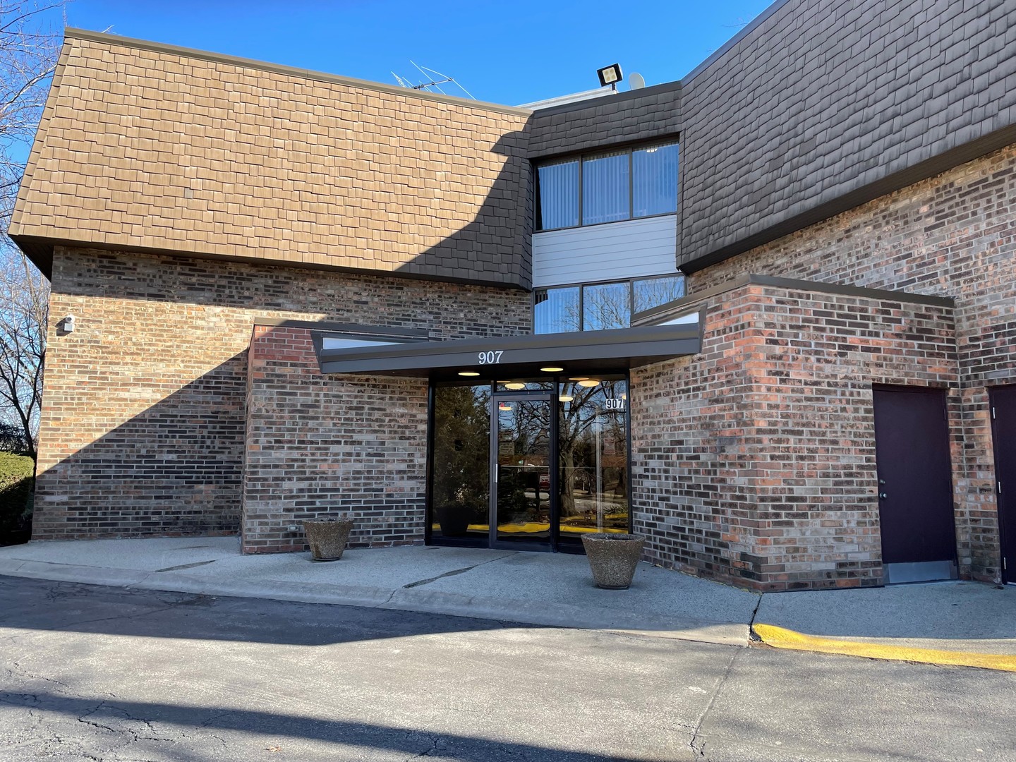 907 S WILLIAMS Street Unit: 107