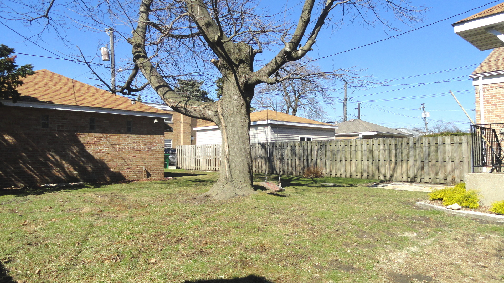 3136 Cuyler Avenue