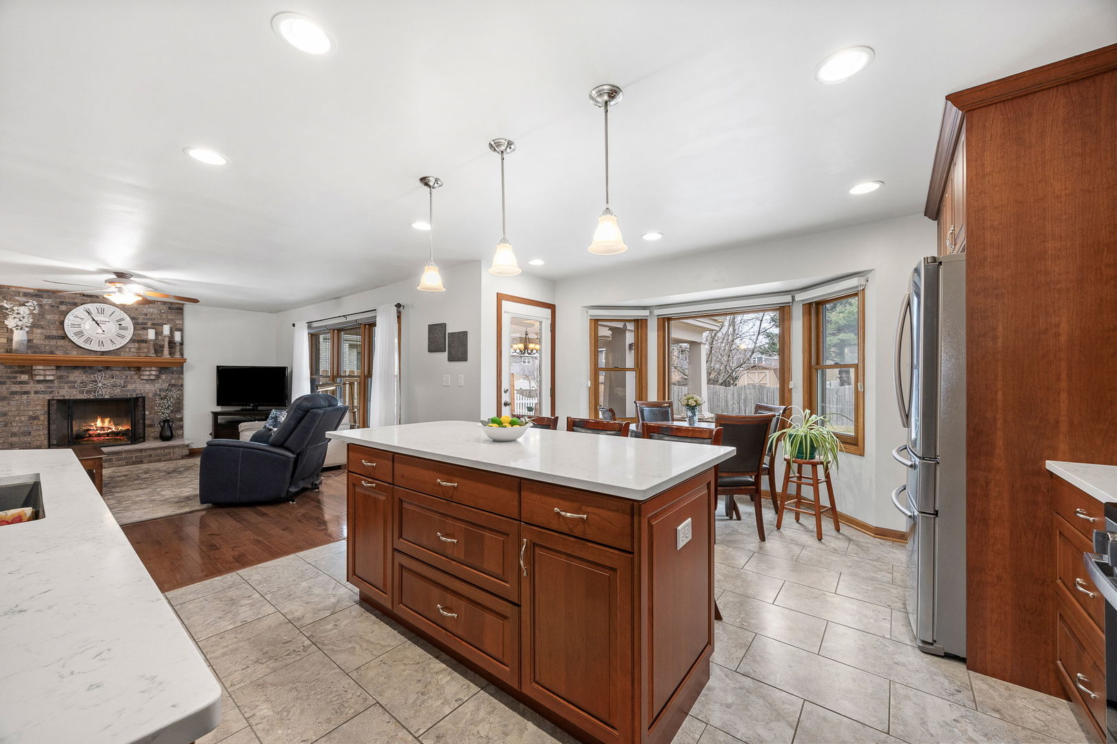 20W505 Elizabeth Street