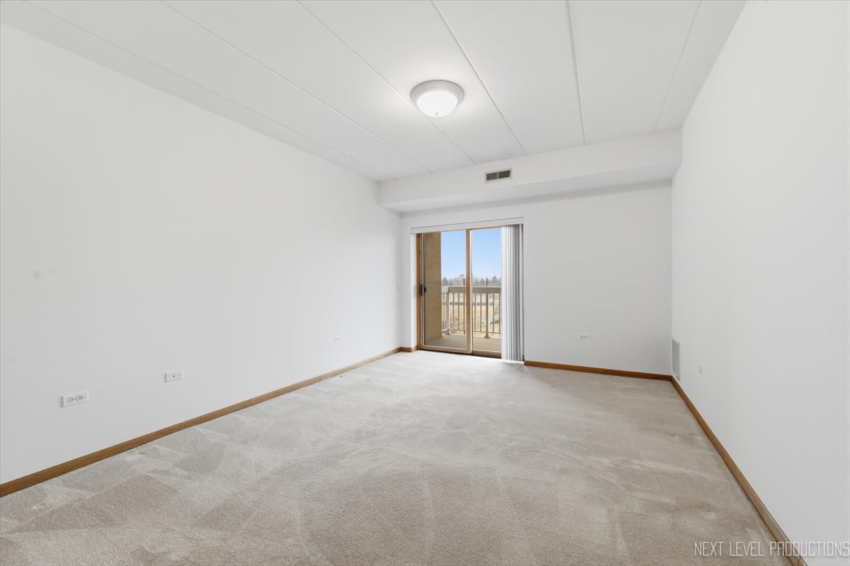 1500 S Ardmore Avenue Unit: 304
